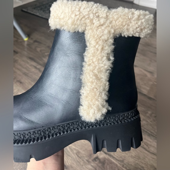 Coach Jane Bootie Womens Size 8 Black Leather Bootie, Sherpa Trim Side Zip NEW - Picture 2 of 16